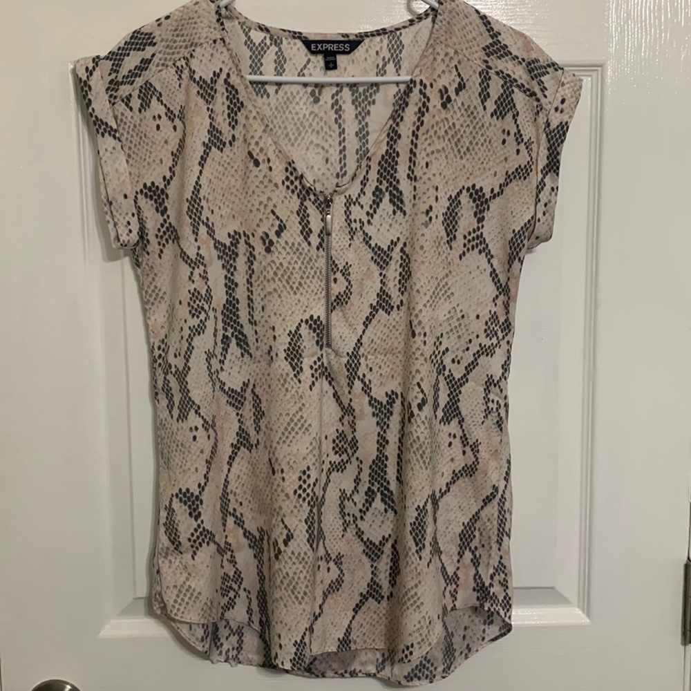BOGO Express Top
